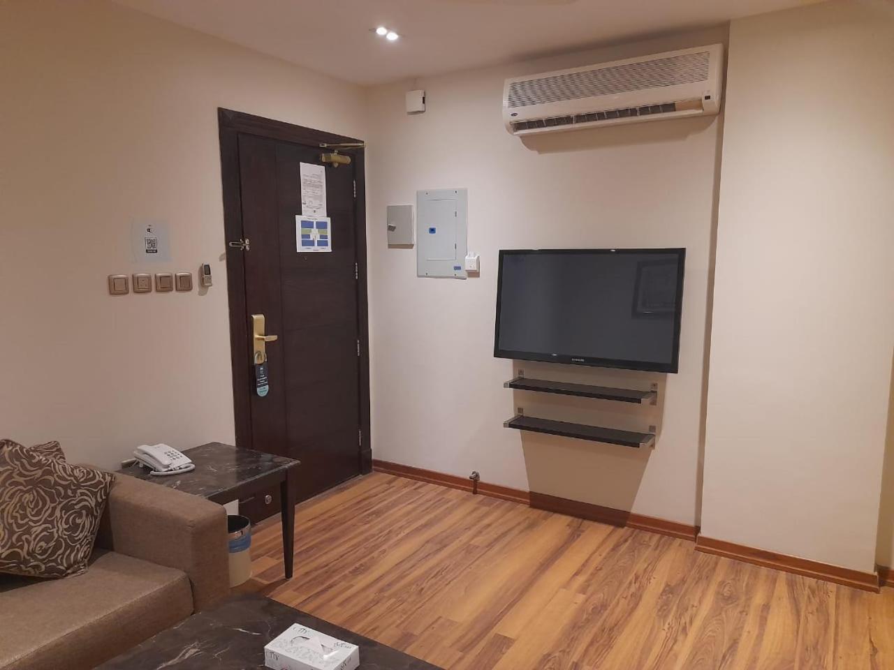 Aswar Hotel Suites Khobar Bagian luar foto