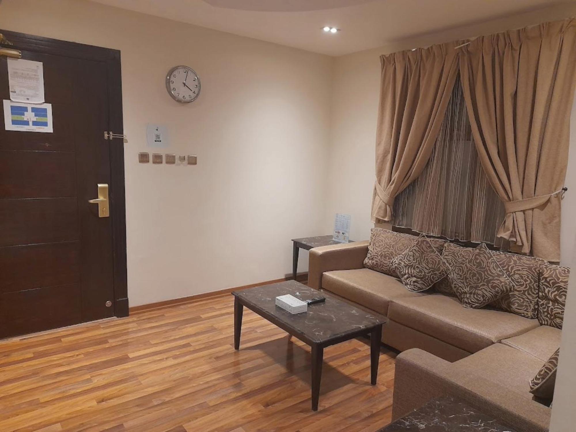 Aswar Hotel Suites Khobar Bagian luar foto